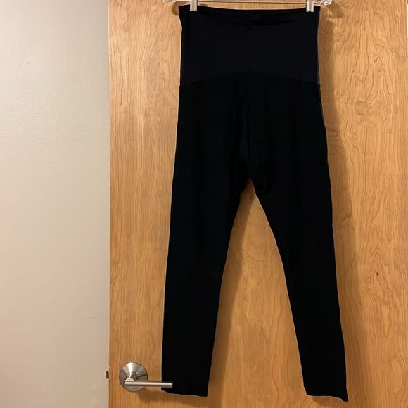 Sandpiper Maternity Leggings - Picture 2 of 5